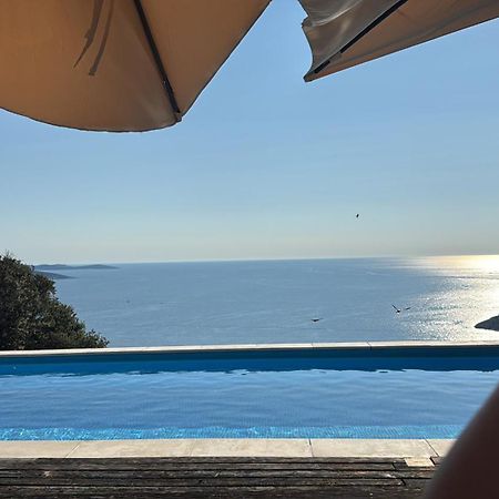Vita Vacation Home Ustrine Экстерьер фото